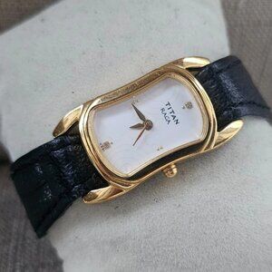 Vintage Titan Raga Ladies Wristwatch Black Leather Strap Gold Tone Case Watch